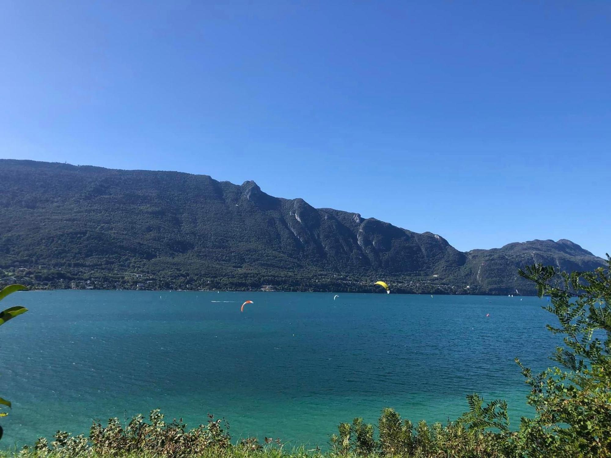 A La Marc'Quize Chambres D'Hotes, Petit Dejeuner Compris, Avec Piscine A Debordement En Exterieur, Bain Nordique A 38 Degres En Prestation Supplement Sur Reservation Horaire Anticipee 1 Place De Parking Gratuite Sur Place Mouxy Bagian luar foto