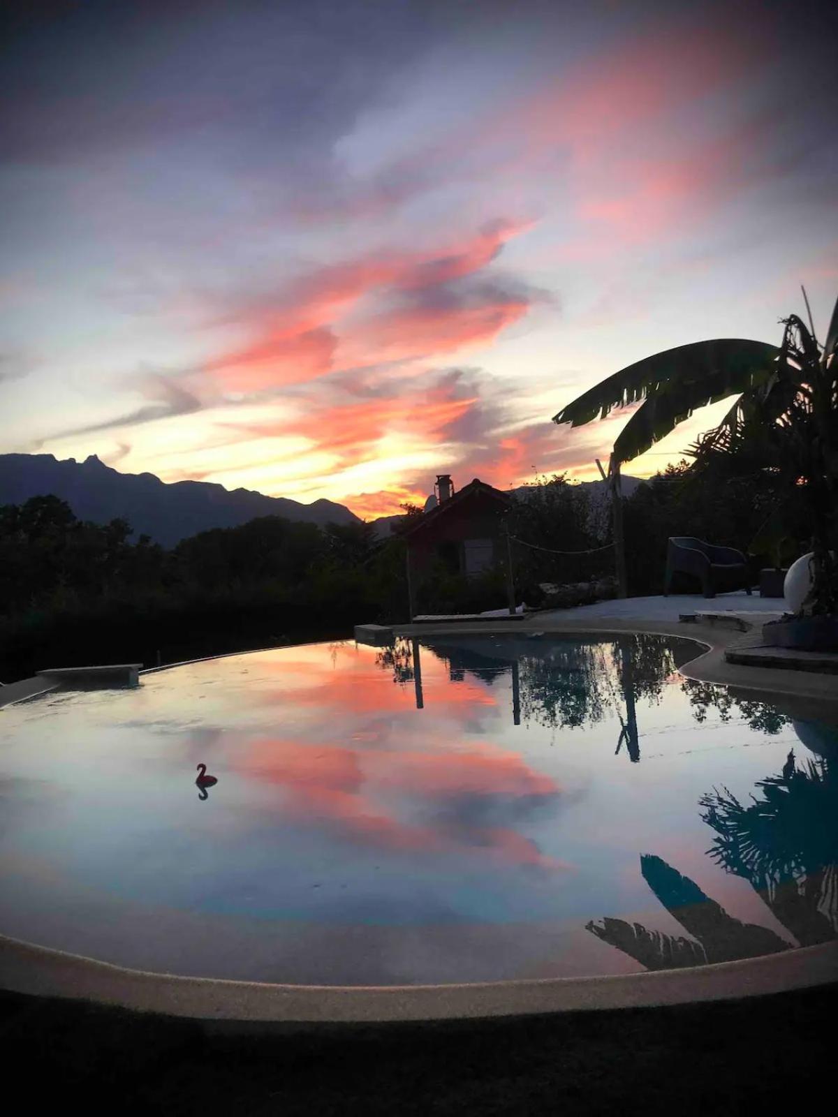 A La Marc'Quize Chambres D'Hotes, Petit Dejeuner Compris, Avec Piscine A Debordement En Exterieur, Bain Nordique A 38 Degres En Prestation Supplement Sur Reservation Horaire Anticipee 1 Place De Parking Gratuite Sur Place Mouxy Bagian luar foto