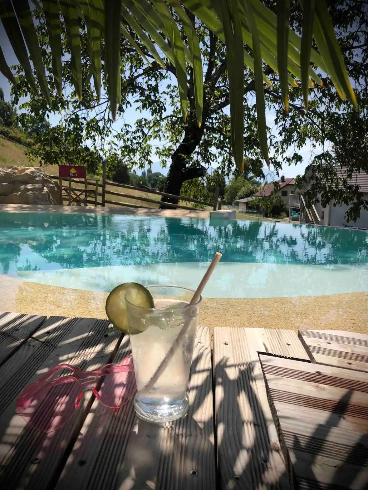 A La Marc'Quize Chambres D'Hotes, Petit Dejeuner Compris, Avec Piscine A Debordement En Exterieur, Bain Nordique A 38 Degres En Prestation Supplement Sur Reservation Horaire Anticipee 1 Place De Parking Gratuite Sur Place Mouxy Bagian luar foto